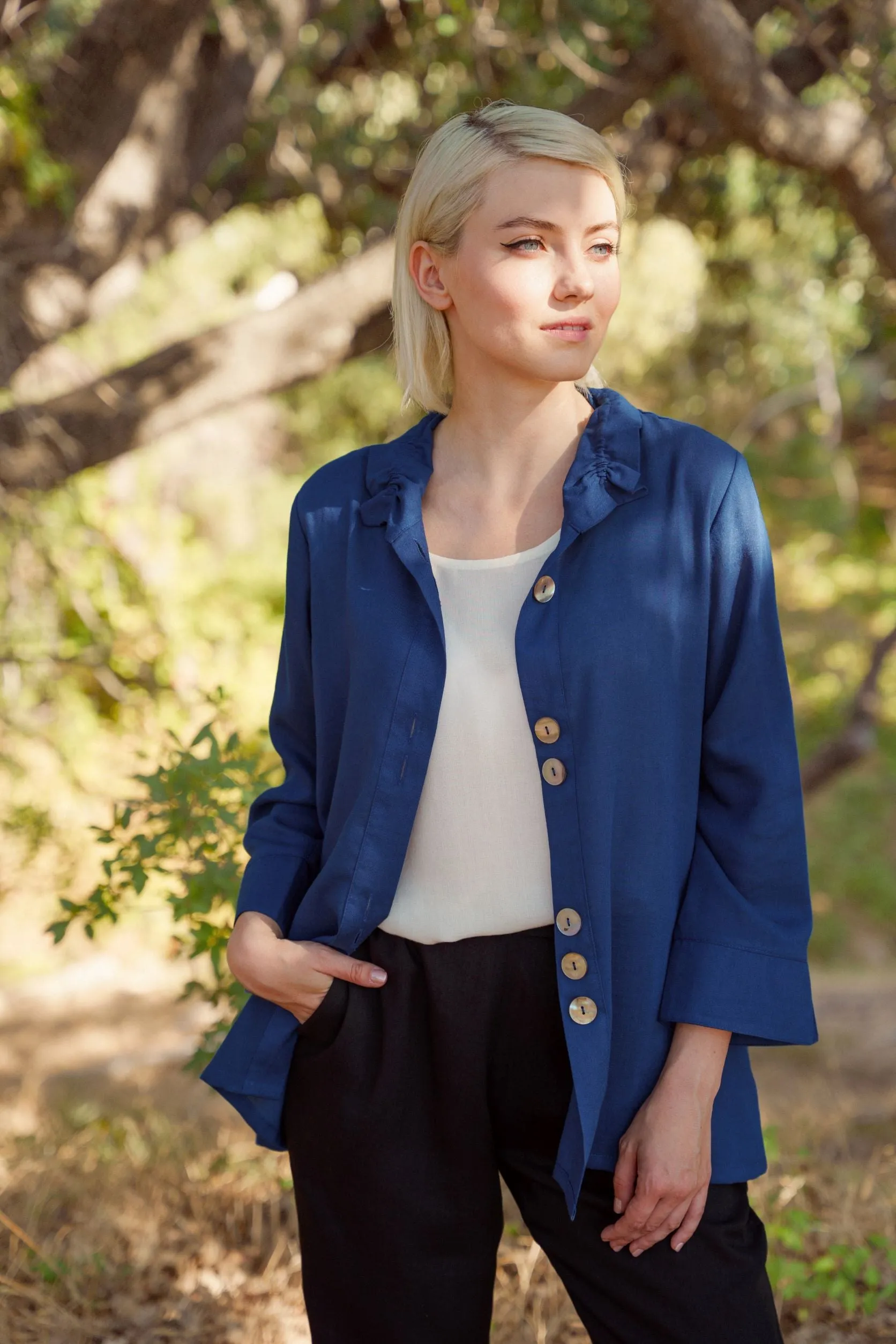 AA327 - Elsie Linen Jacket