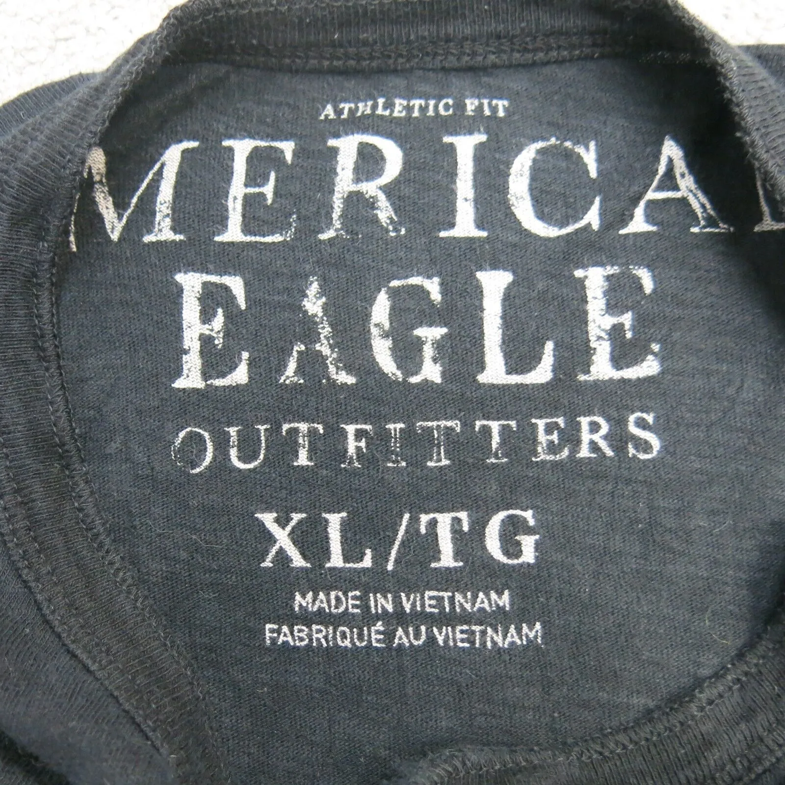 American Eagle Mens Henley Neck T Shirt Long Sleeve Embroidered Logo Black SZ XL