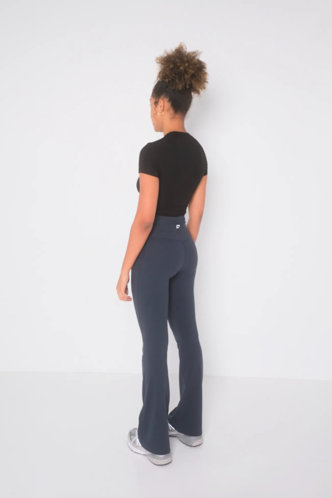 Daze Flare Pocket (Tall) Leggings - Ink