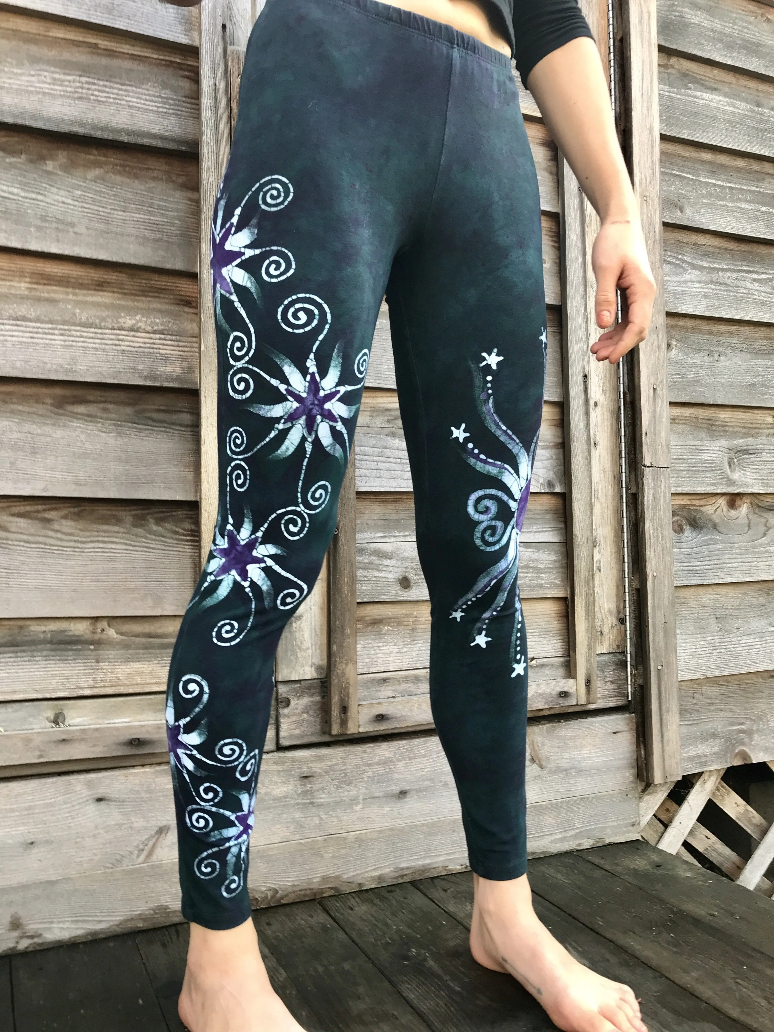 Imperfection - Dark Teal and Purple Stars Batikwalla Leggings - Size Large