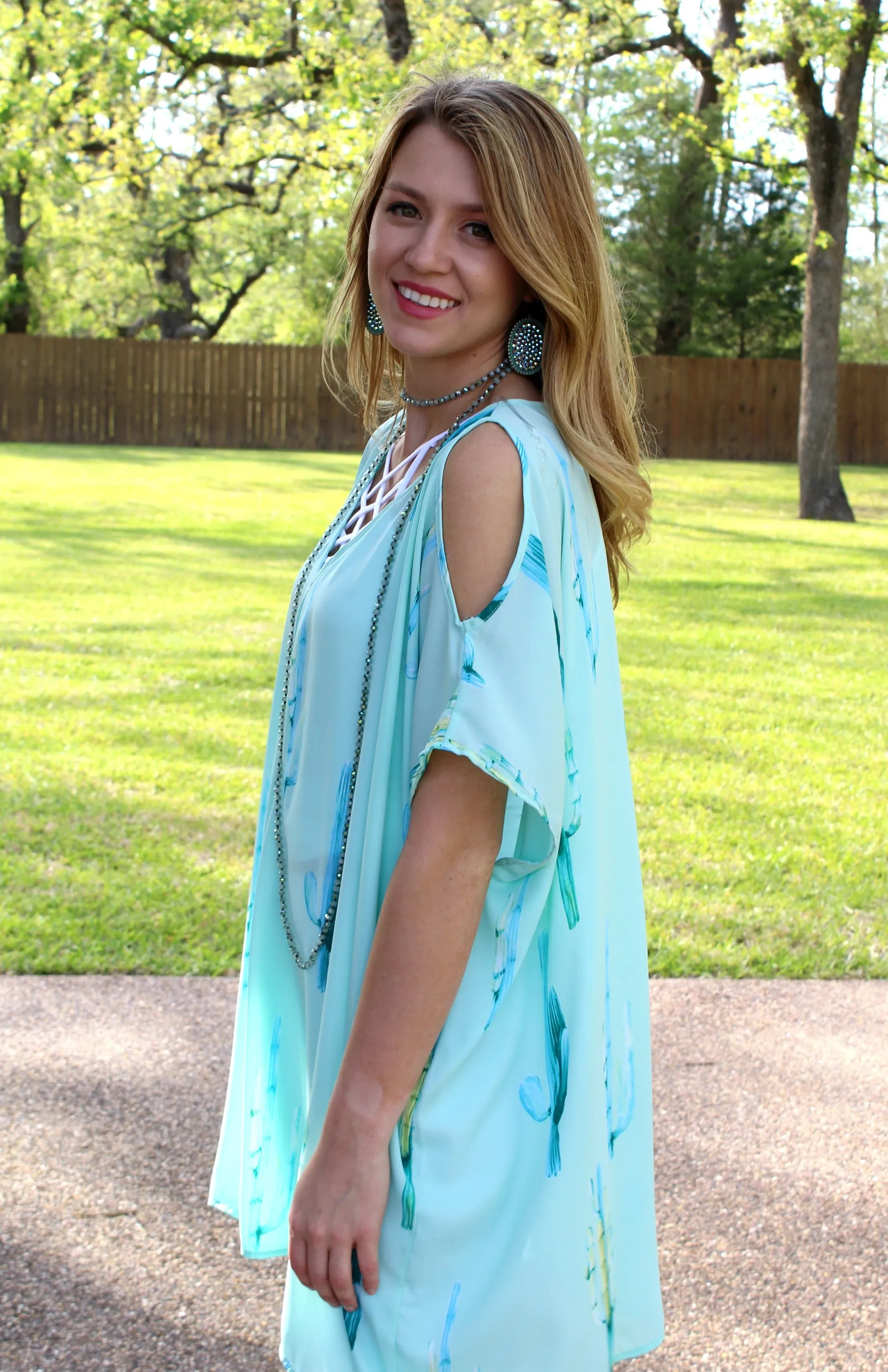 Pretty Little Thing Cactus Sheer Open Shoulder Tunic in Mint