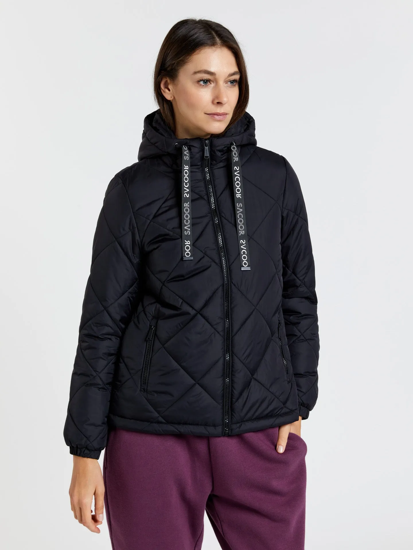 Puffer jacket with hood