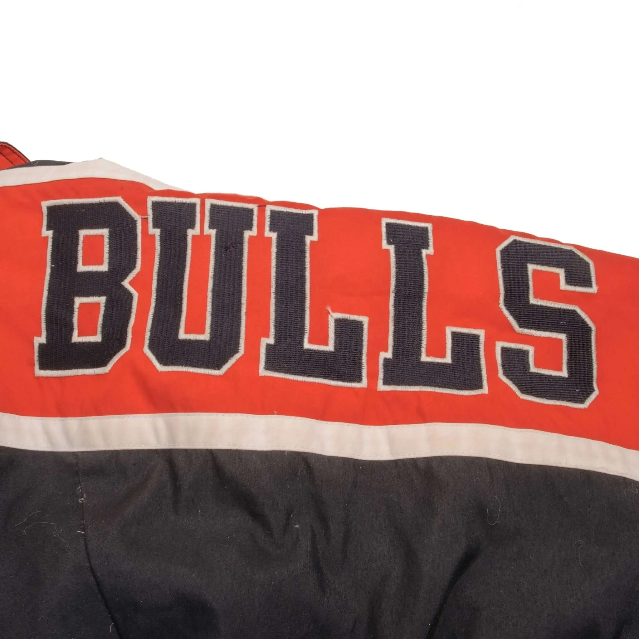 VINTAGE NBA STARTER CHICAGO BULLS 1990S PUFFER JACKET SIZE MEDIUM